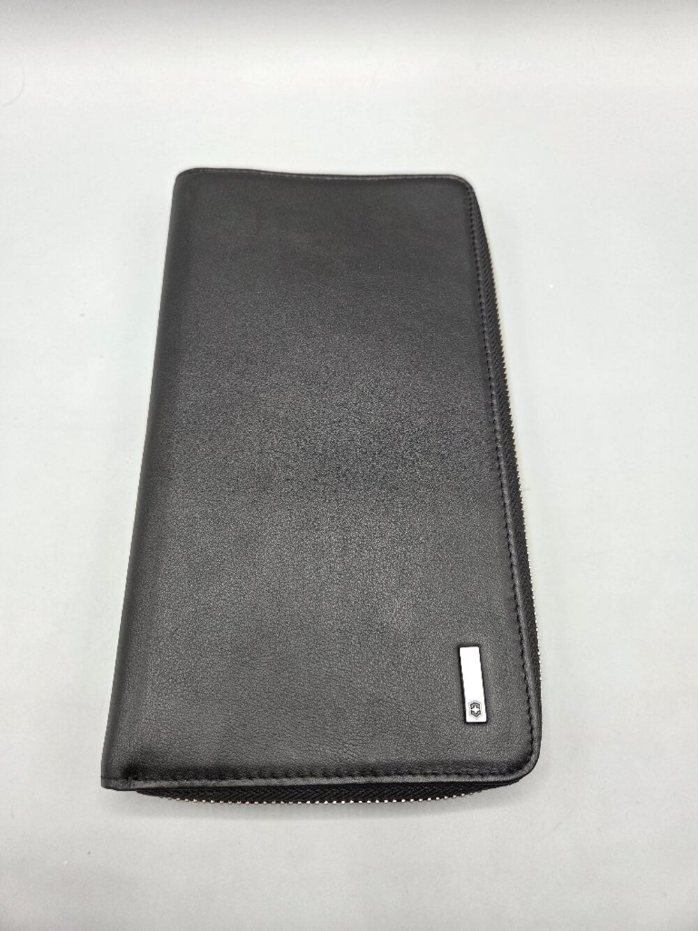 Victorinox Corina Leather Travel Organizer Card Large Wallet Zip Up